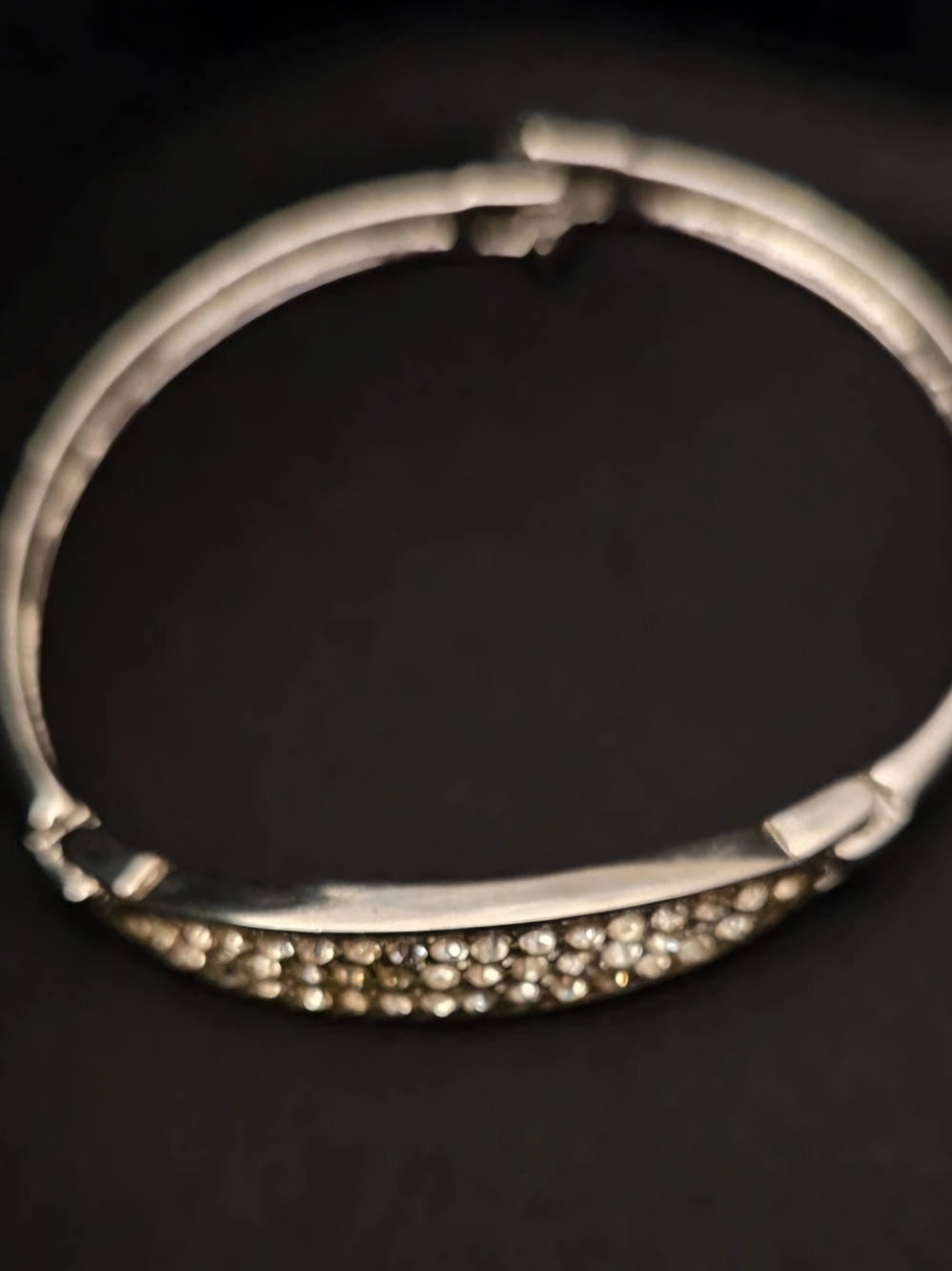 Source Unknown Silver-Tone Pavé Crystal Hinged Bangle Bracelet